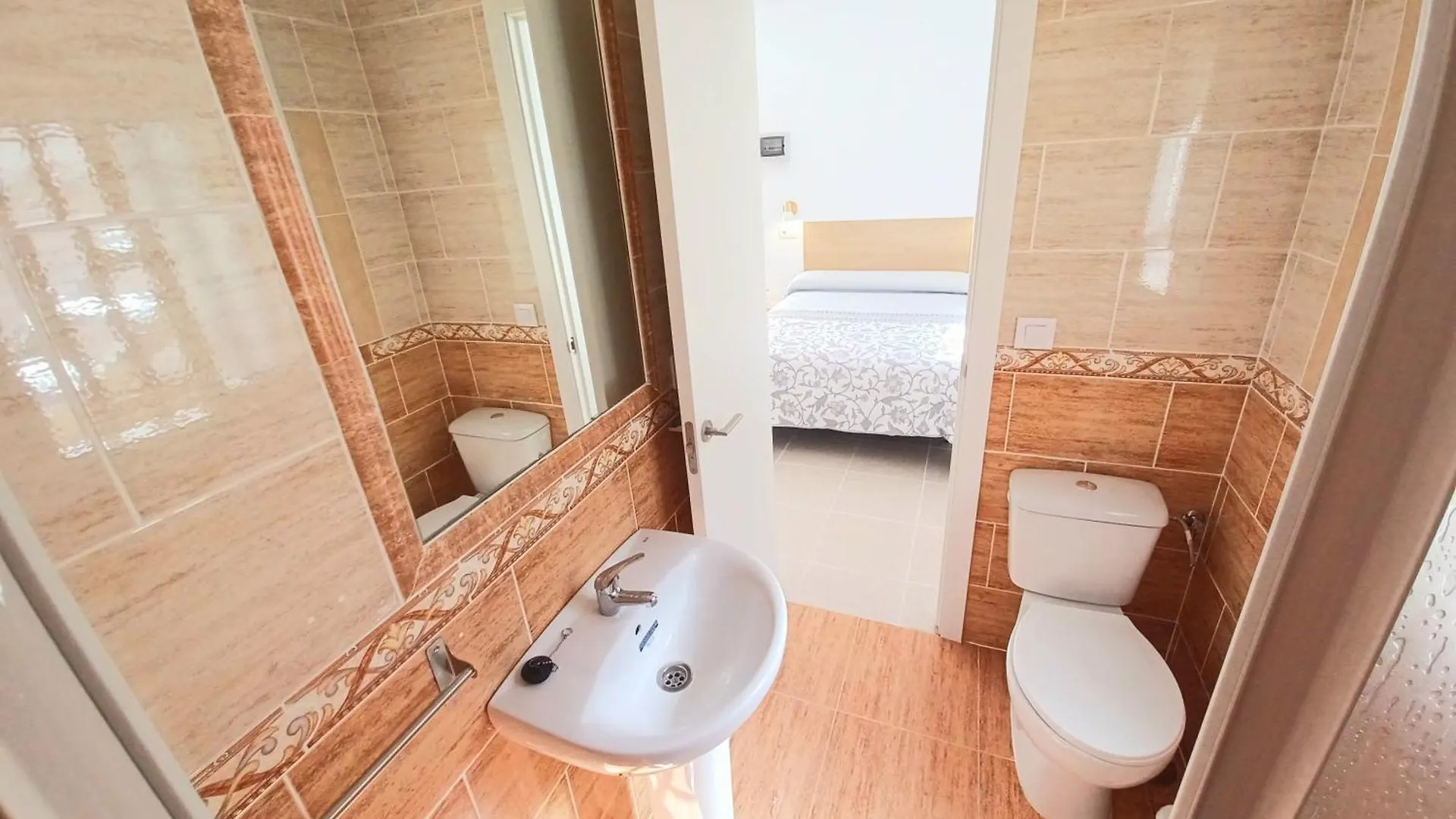 Guest house Habitaciones Playa Mazagon